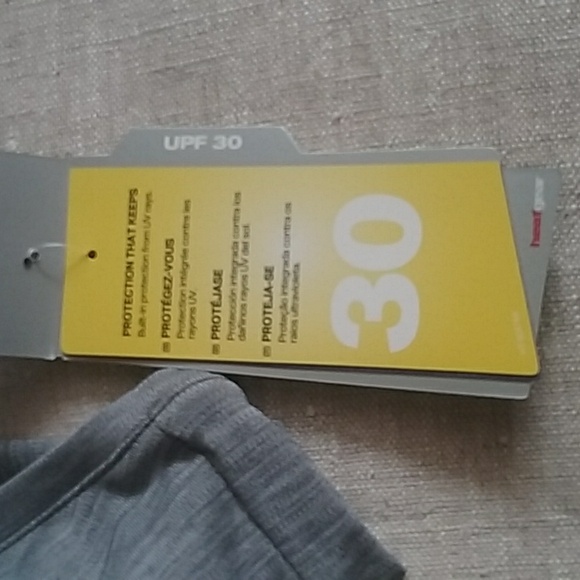 Under Armour Tops - UNDER ARMOUR TANK TOP